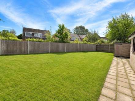 Pheasant Close, Wokingham, Image 15