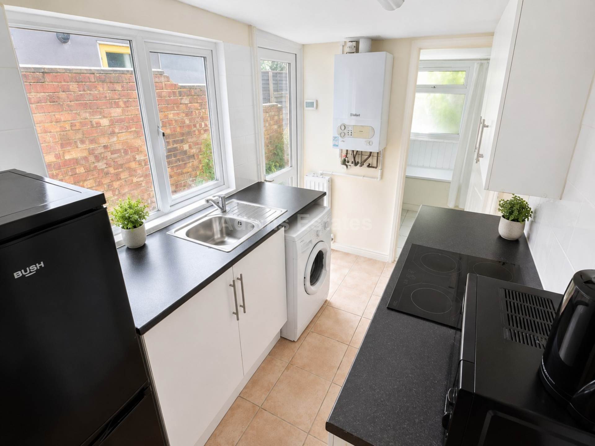 Foxhill Road, Reading, Image 2