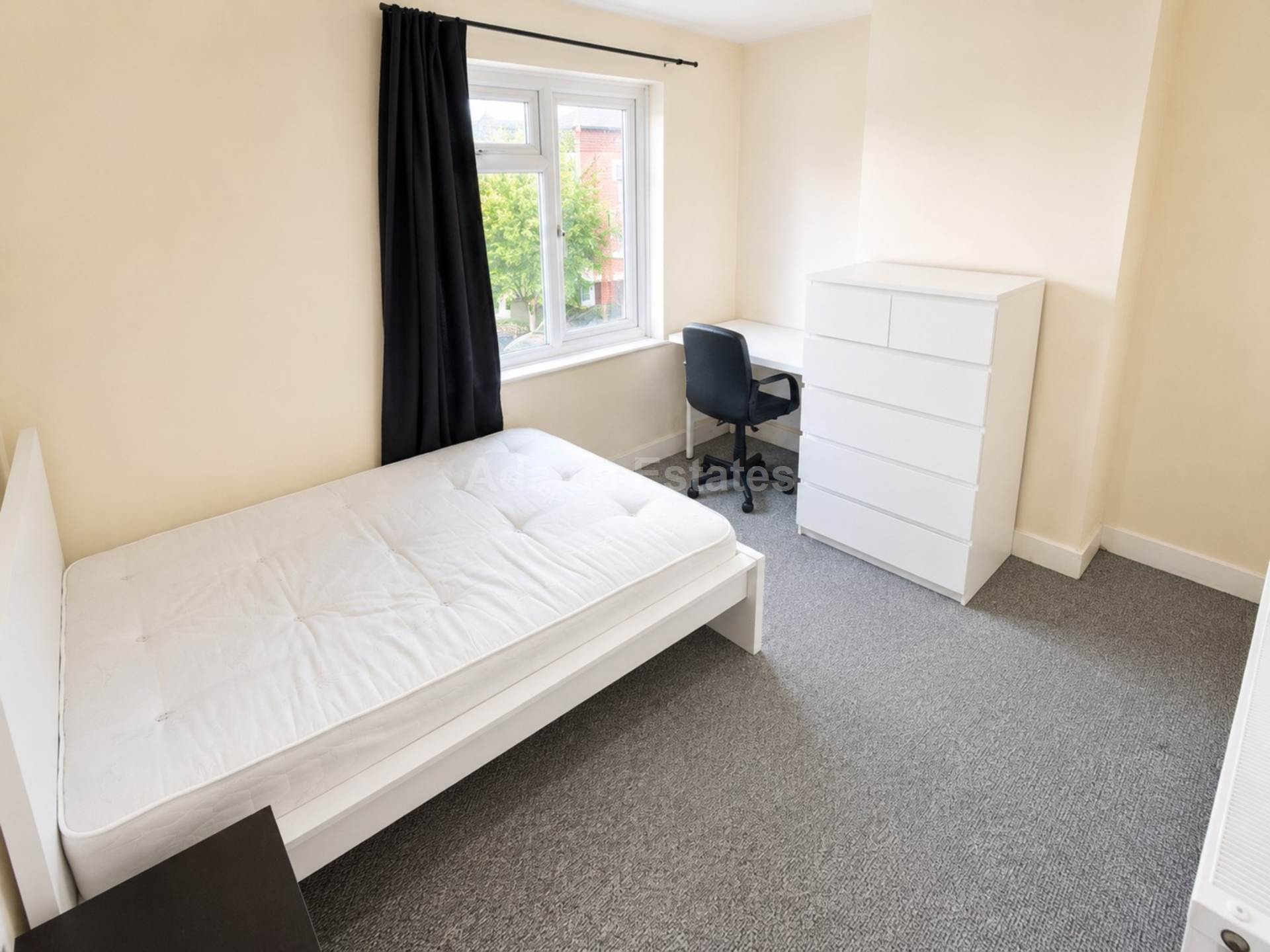 Foxhill Road, Reading, Image 4
