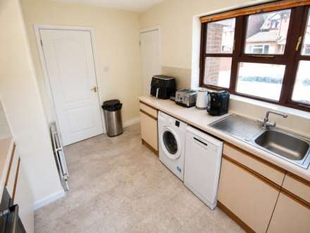 Woolacombe Drive, Reading, Image 7