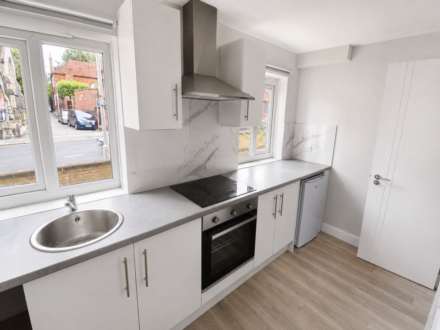 Hamble Court, Southampton Street, Reading, Image 4