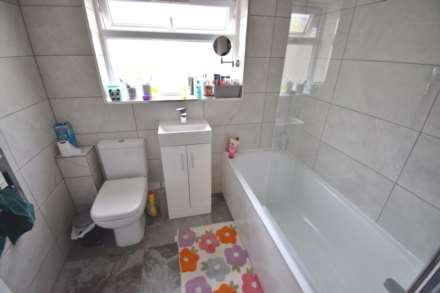 Erleigh Road, Reading, Image 4