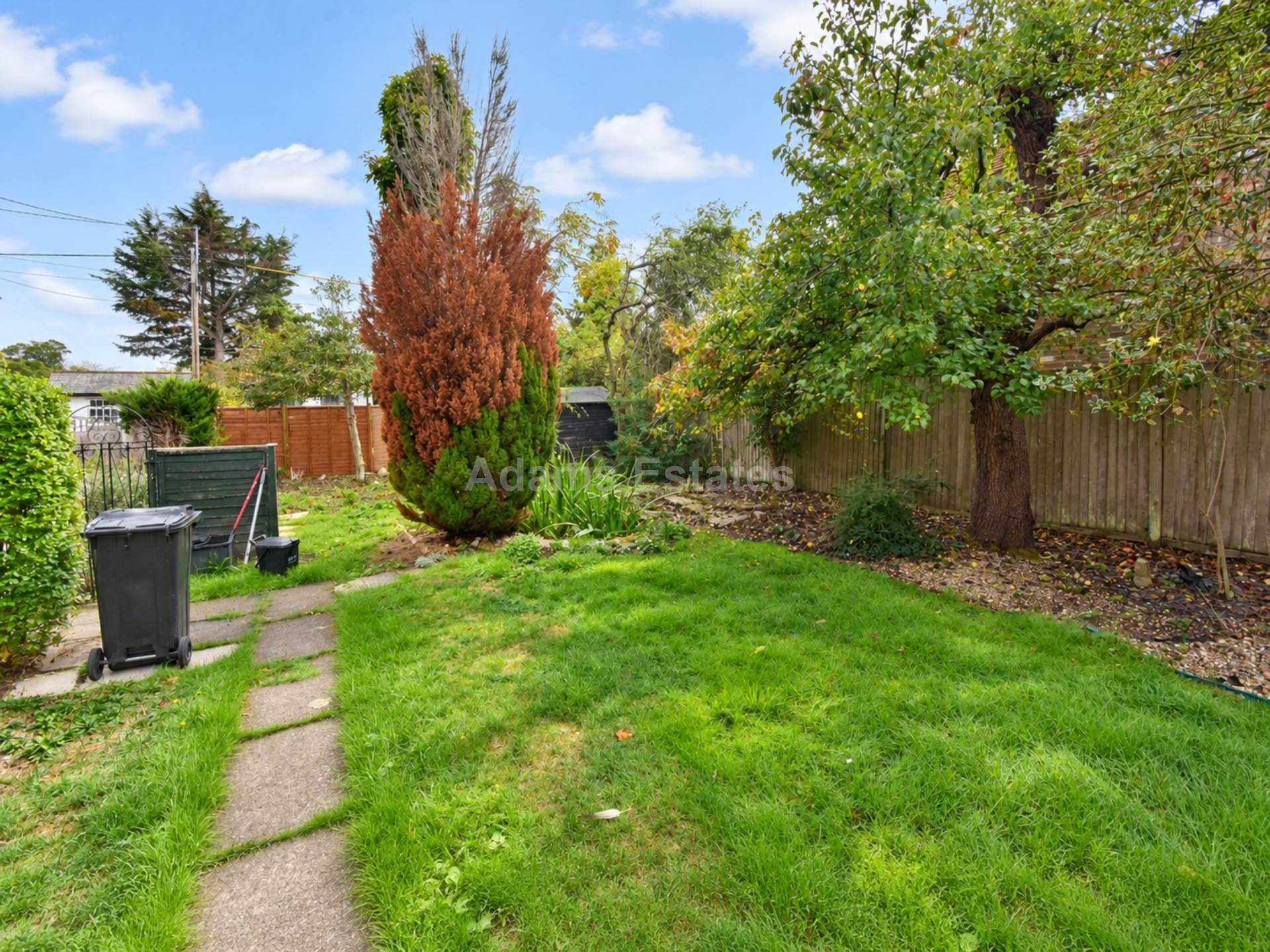 Greensward Lane, Arborfield, Image 18