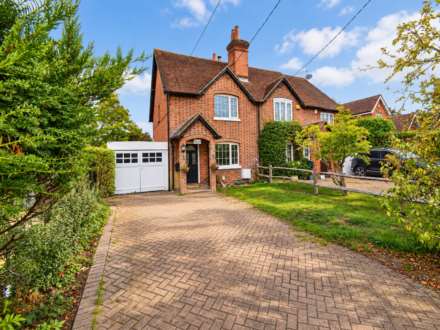 Property For Rent Greensward Lane, Arborfield, Reading