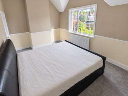 Greensward Lane, Arborfield, Image 10