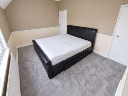 Greensward Lane, Arborfield, Image 11