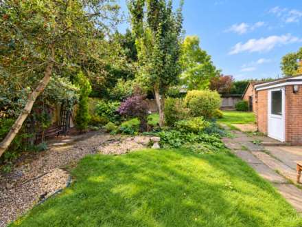 Greensward Lane, Arborfield, Image 14