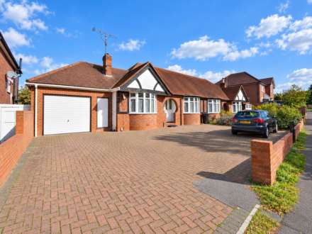 3 Bedroom Bungalow, The Drive, Reading