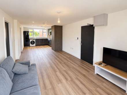 Basingstoke Road, Reading, Image 3