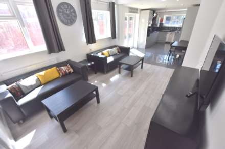 Room 1, Wokingham Road, Reading, Image 4