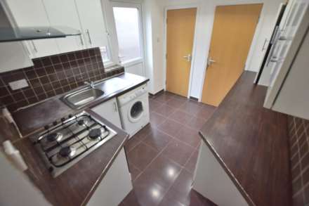 Radstock Road, East Reading, Image 1