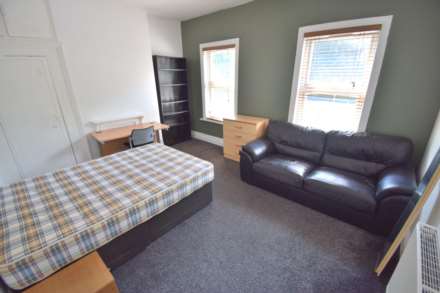 London Road, Reading, Image 10