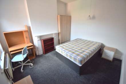 London Road, Reading, Image 11