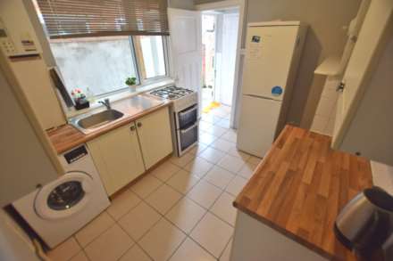 Property For Rent Grange Avenue, Reading