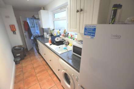 Queens Road, Reading, Image 4