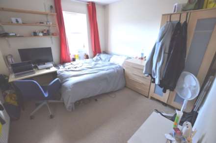 Queens Road, Reading, Image 6