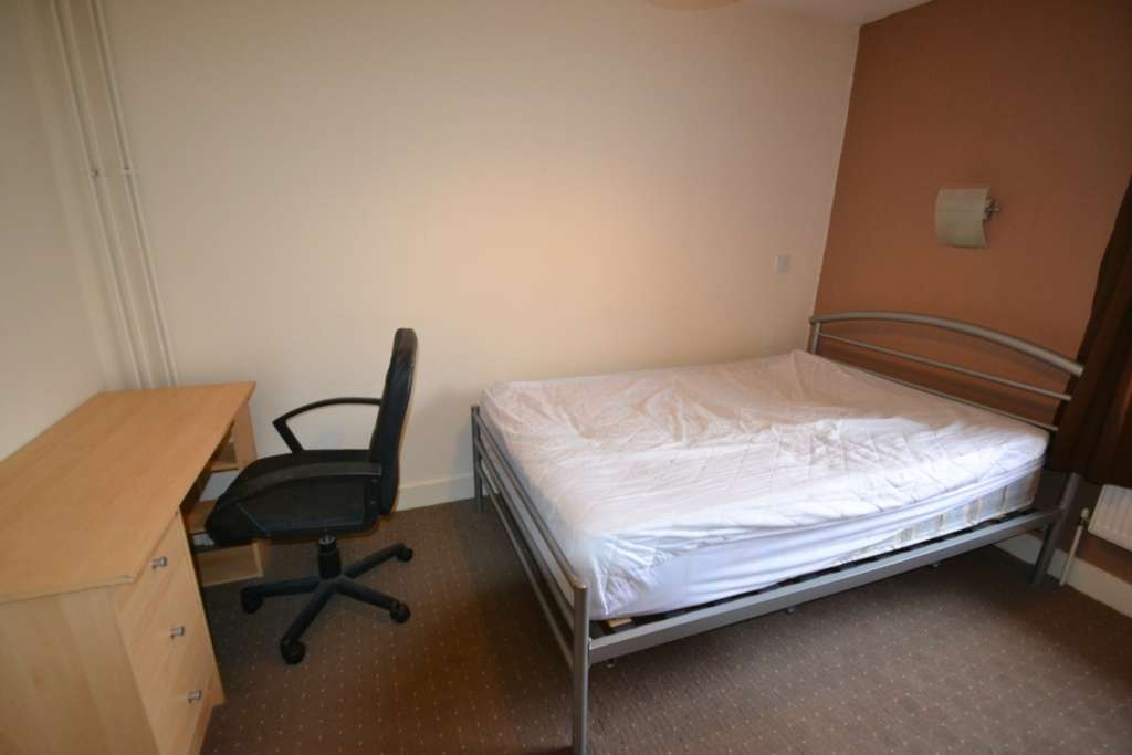 Victoria Street, Reading, Image 4