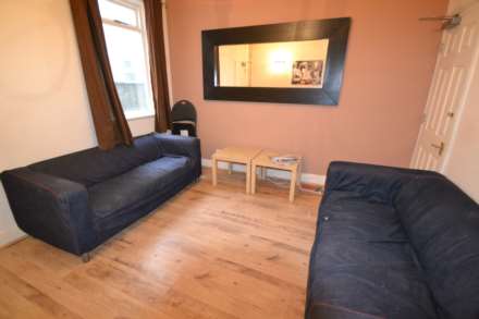 Victoria Street, Reading, Image 3