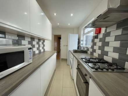 Property For Rent Foxhill Road, Reading