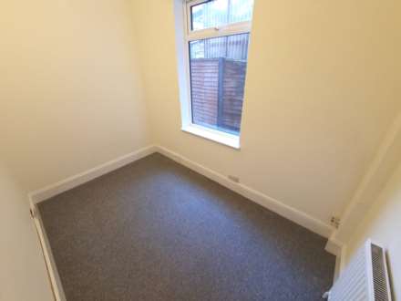 London Road, Reading, Image 6