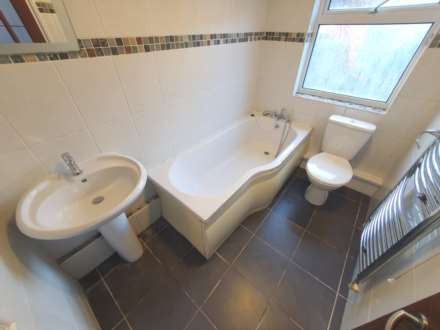London Road, Reading, Image 7