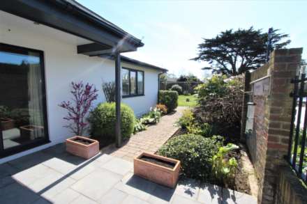 La Grande Rue, St. Mary