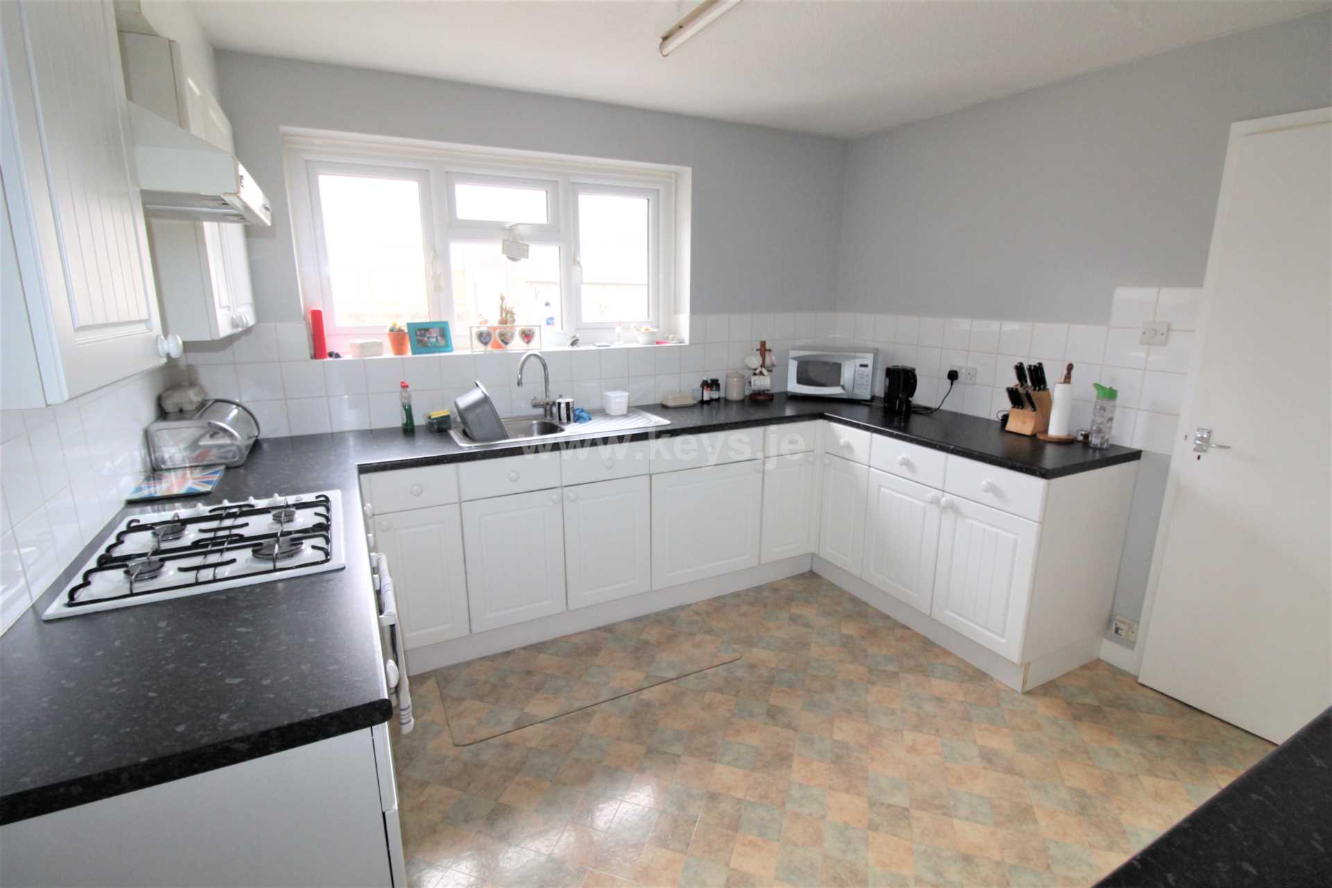 St Johns Road, St Helier, Image 5