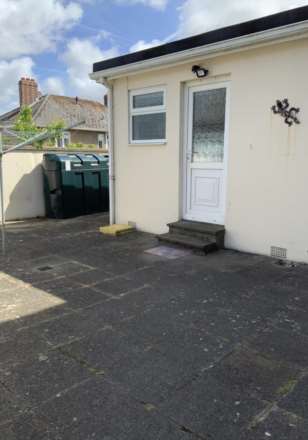 St Johns Road, St Helier, Image 13