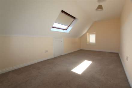 Large Four/Five Bedroom House - Devonshire Place, Image 10