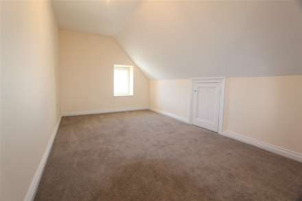 Large Four/Five Bedroom House - Devonshire Place, Image 9