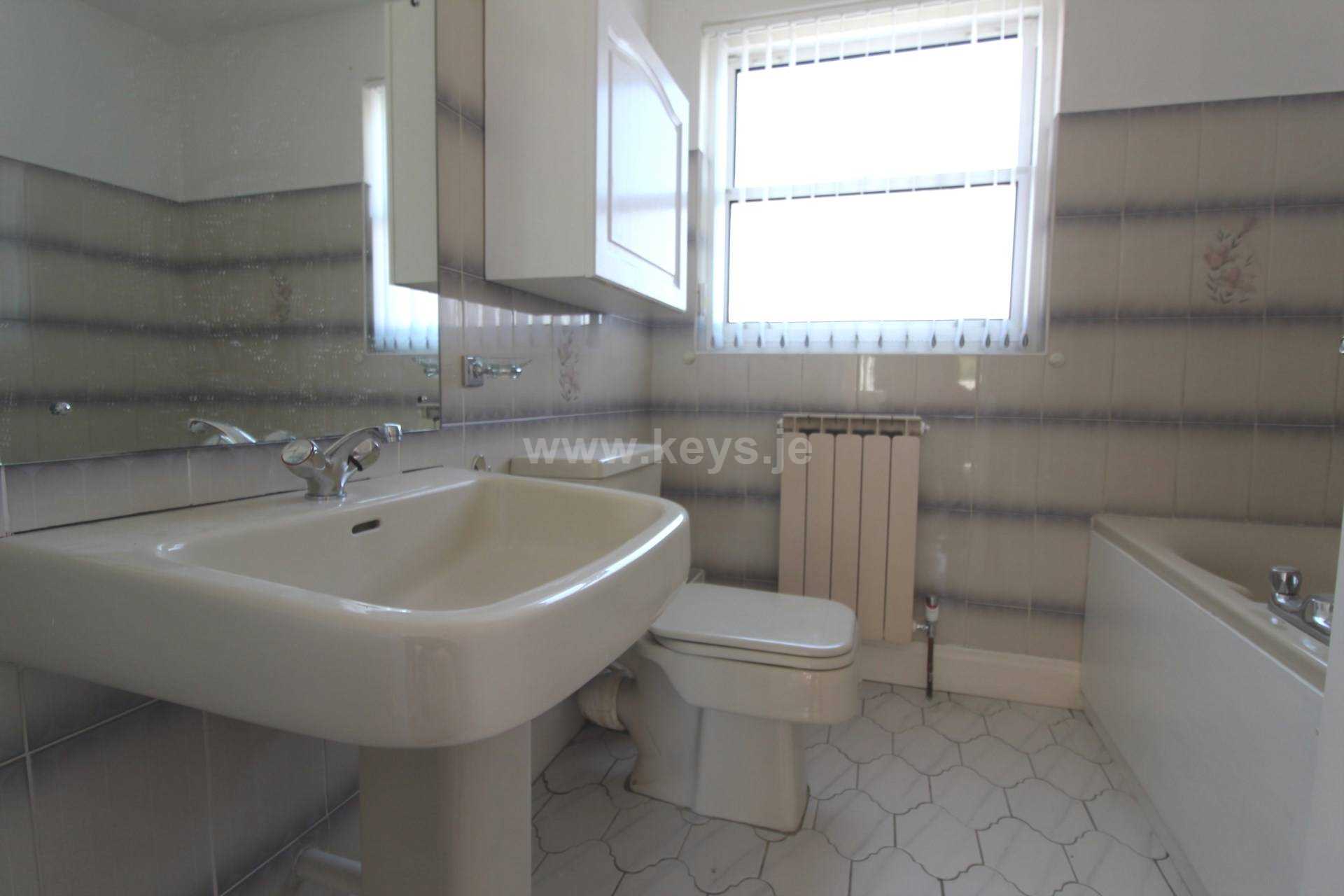 La Route De Beaumont, St Peter, Image 15