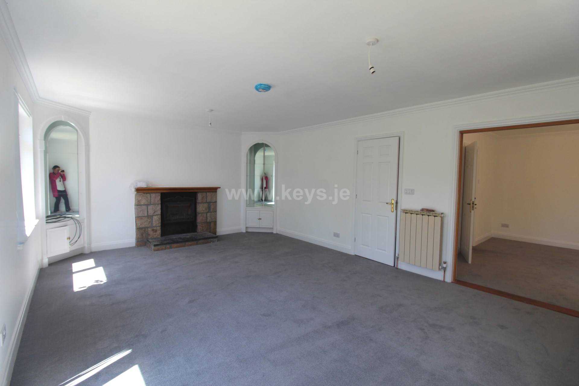 La Route De Beaumont, St Peter, Image 6