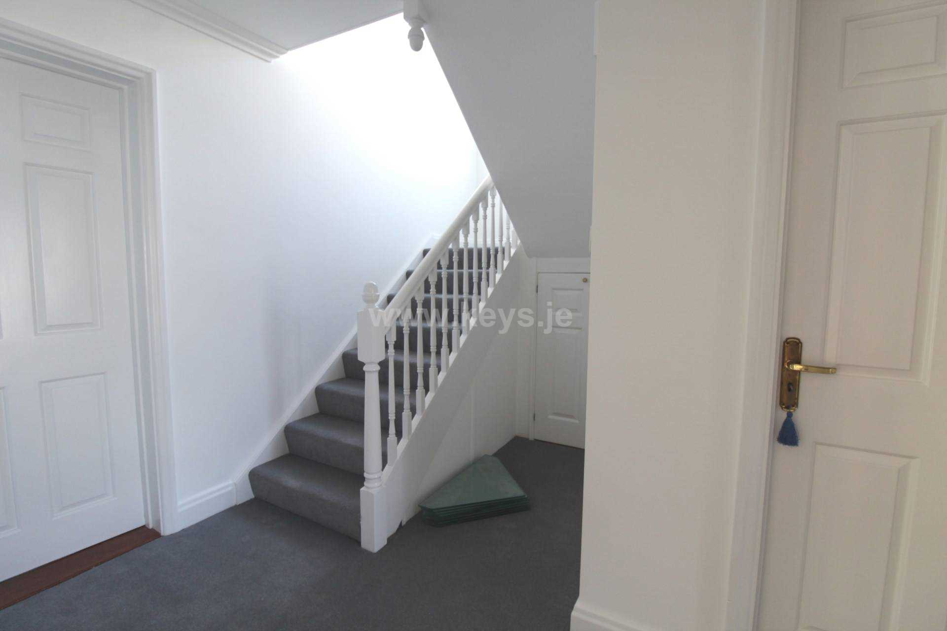 La Route De Beaumont, St Peter, Image 9