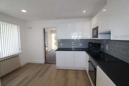 La Route De Beaumont, St Peter, Image 3