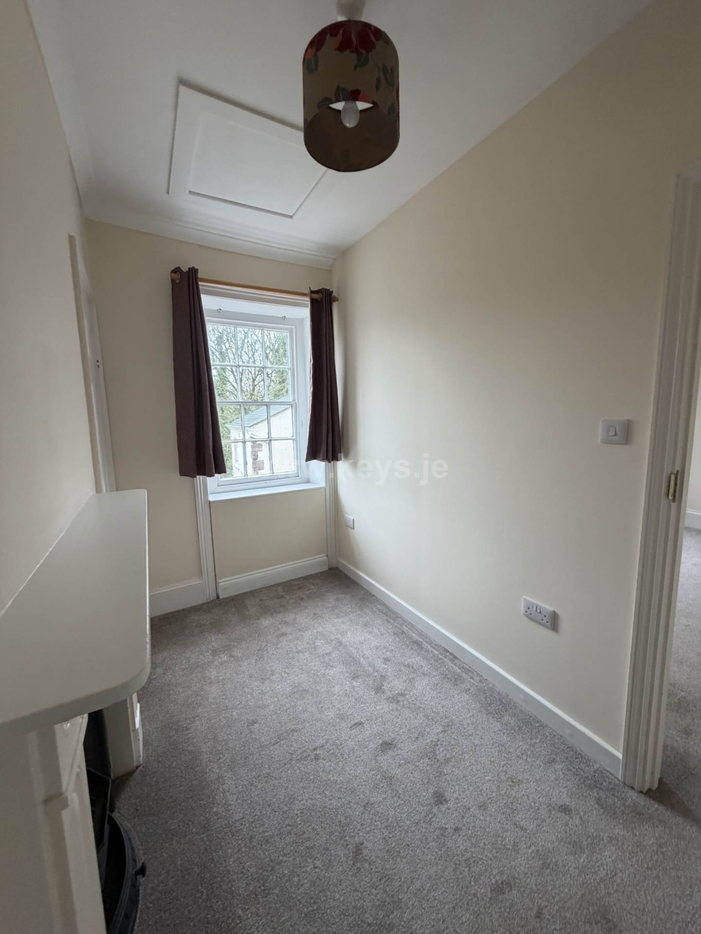 La Rue Du Hurel, Trinity, Image 11