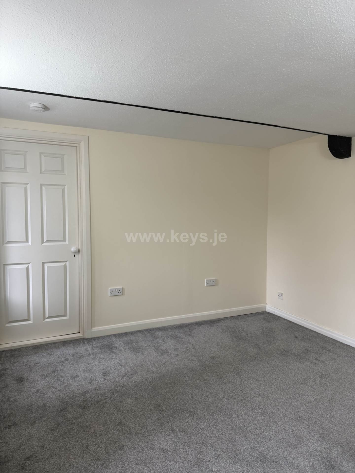 La Rue Du Hurel, Trinity, Image 3