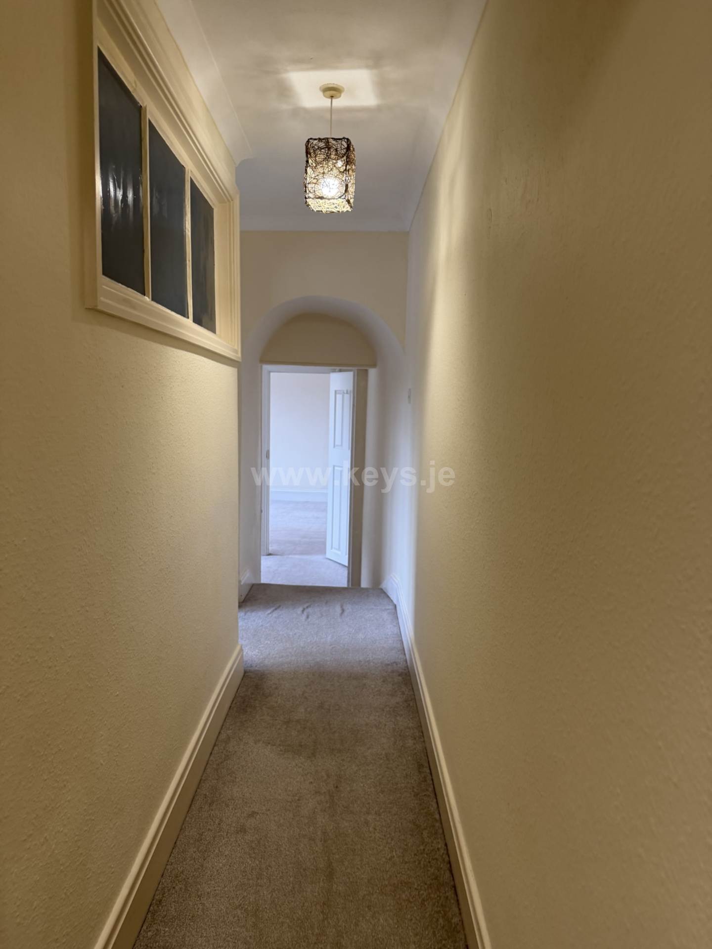 La Rue Du Hurel, Trinity, Image 9