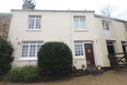 La Rue Du Hurel, Trinity, Image 1