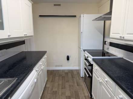 La Rue Du Hurel, Trinity, Image 5