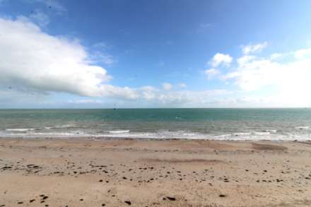 La Grande Route Des Sablons, Grouville, Image 4