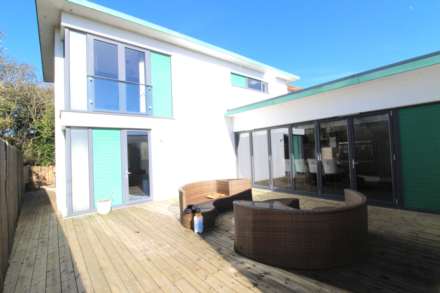 La Route De La Haule, St Lawrence