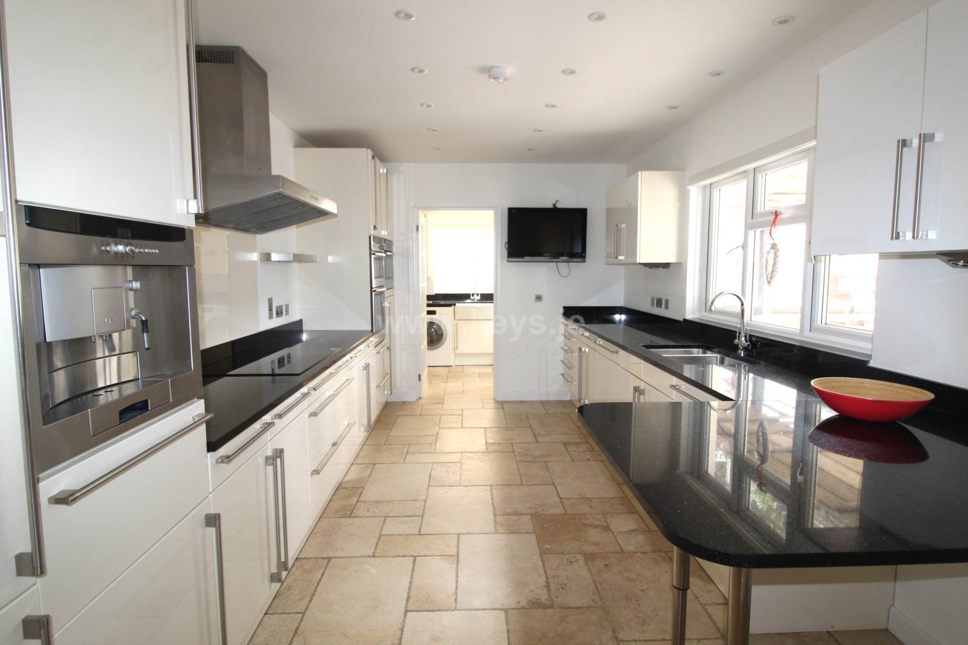 St Saviours Road, St Helier, Image 4