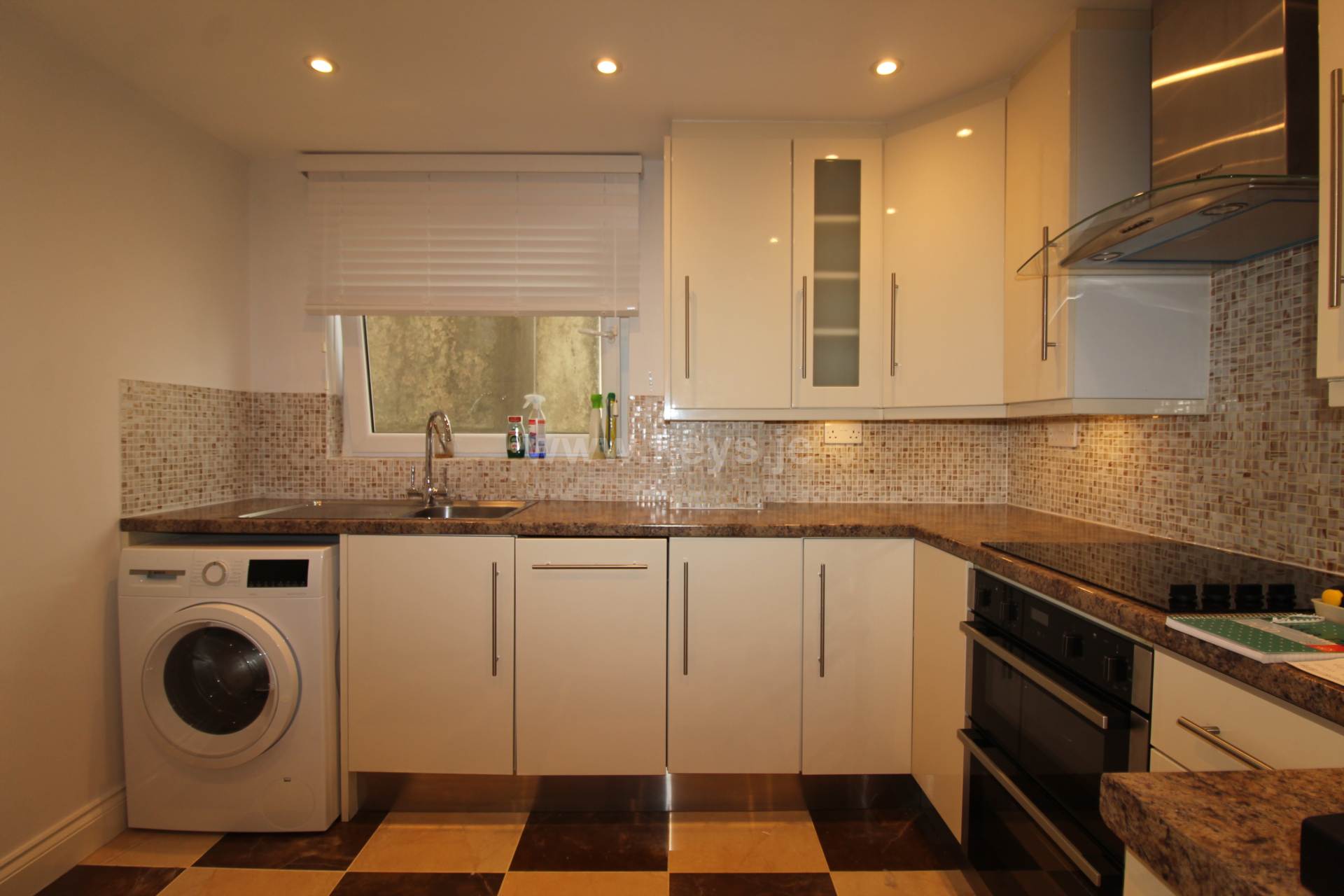 St Johns Road, St Helier, Image 8