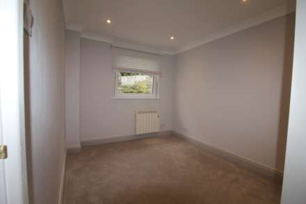 St Johns Road, St Helier, Image 4