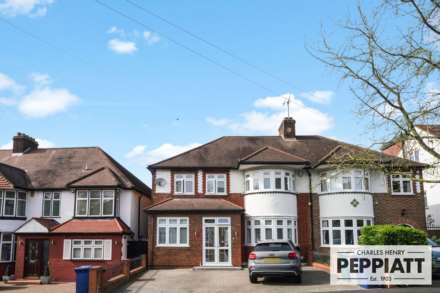 Property For Sale Chase Way, Southgate, London