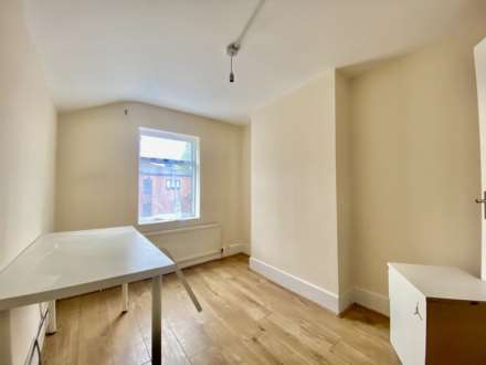 Cranbourne Road, London, E15, Image 11