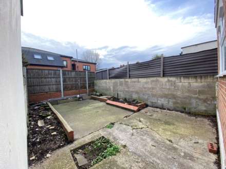 Cranbourne Road, London, E15, Image 14