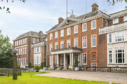 2 Bedroom Apartment, Cannon Hill, Southgate, N14