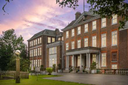 Cannon Hill, Southgate, N14, Image 18