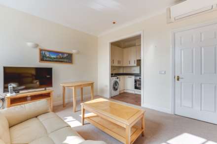 Cannon Hill, London, N14, Image 9